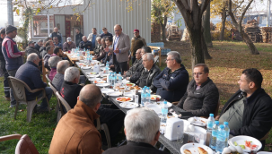 Başkan Çetin esnaflarla kenti konuştu