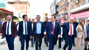 Başkanlara vatandaşlar büyük sevgi gösterisinde bulundu