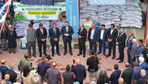 Belediye il genelinde 1906 üreticiye tohum dağıtarak çiftçinin yüzünü güldürdü