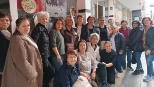 CHP Akhisar kadın kollarından derneklere ziyaret 