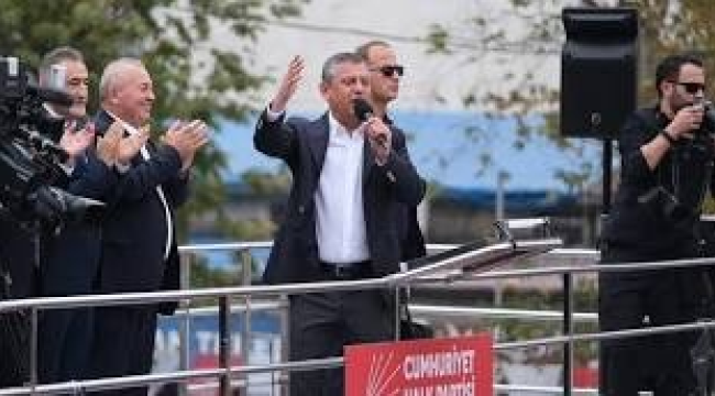 CHP lideri Özel'i Ordu'da binlerce kişi karşıladı