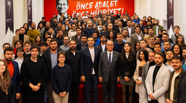 CHP'liler genç siyasetçi buluşmasında bir araya geldi