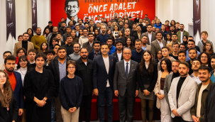 CHP'liler genç siyasetçi buluşmasında bir araya geldi