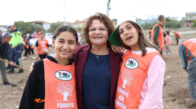 Didim'de fidanlar toprakla buluştu