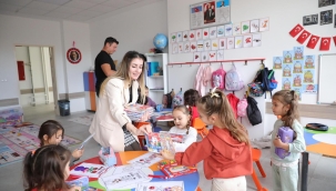 Didim'in Renkler kitabı minik öğrencilerle buluştu