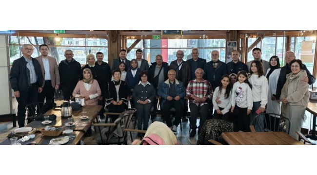 Gördesli yazarlar kahvaltıda biraraya geldi