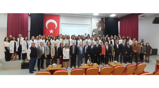 İzmir Katip Çelebi üniversitesi beyaz önlük giyme töreni