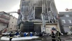 Kocaeli'de parfüm deposunda yangın! 6 kişi hayatını kaybetti