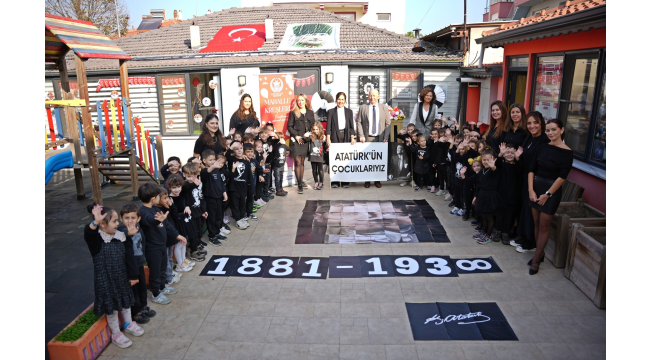 Kreş öğrencileri "60 kalp 1 Atatürk" adlı anma etkinliğine düzenledi