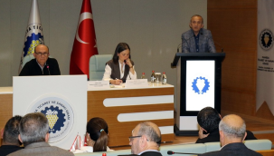  Meclis toplantısında konuşan Yılmaz,dış ticaret açığının büyüklüğüne dikkat çekti