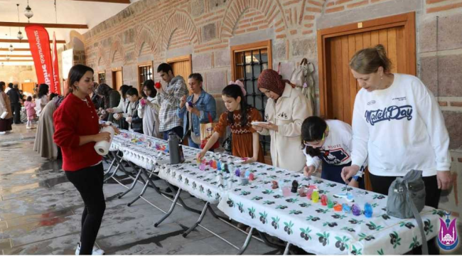 Öğrenciler öğretici bir sanat etkinliğiyle ara tatilin keyfini çıkardı