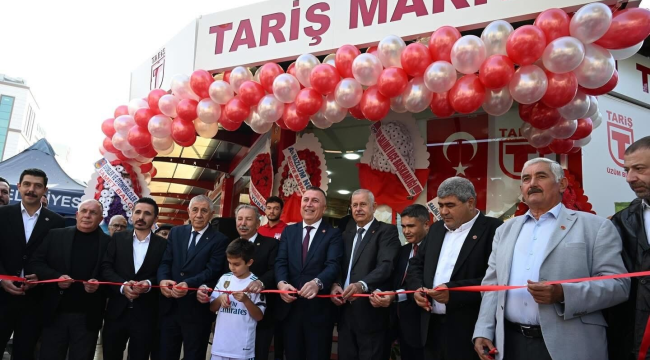 Salihli'de Tariş market törenle hizmete açıldı