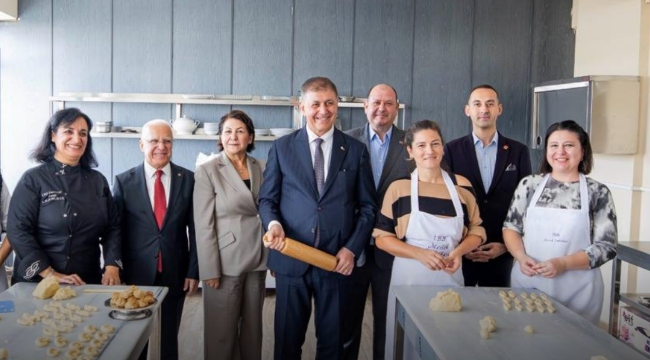 Sanayi sitesinde işsizliğe karşı kurs merkezi açıldı