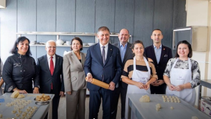 Sanayi sitesinde işsizliğe karşı kurs merkezi açıldı