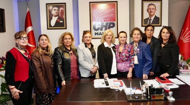 Türk kadınlar birliği yönetimi CHP'de 