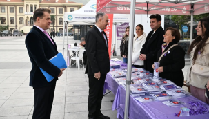 Vali Özkan kurulan stantları ziyaret etti