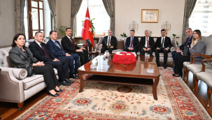 Vali Özkan öğretmenlere başarılar diledi