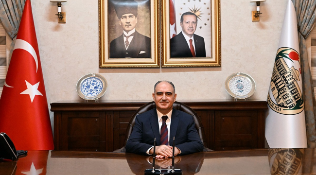 Vali Vahdettin Özkan'ın 24 kasım öğretmenler günü mesajı