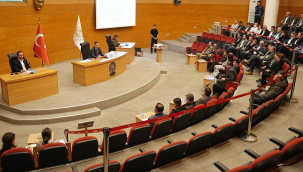 Akhisar belediye meclisi 2025 yılını 7 gündem maddesini kabul ederek kapattı