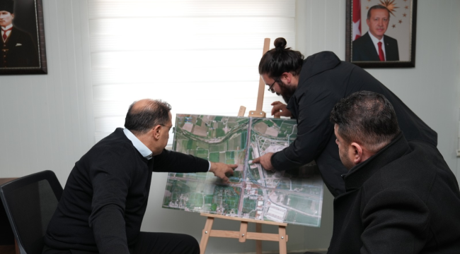 AKP il Başkanı Turgut, Gediz kavşağı'nı yerinde inceledi