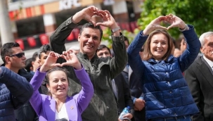 Ayakta durmaktan zorluk çeken başkan Özalper'duygularım tarifsiz'