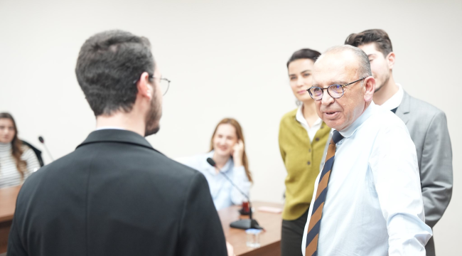 Başkan Akın Turgutlu gençlik meclisi toplantısına katıldı