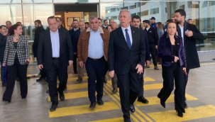 Başkan Durbay'ı ziyaret eden başkan Yavaş''inşallah bir mucize gerçekleşir iyileşir''