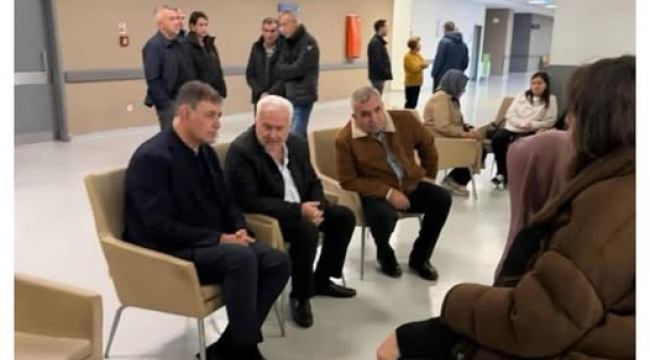 Başkan Tugay Durbay ailesini ziyaret etti