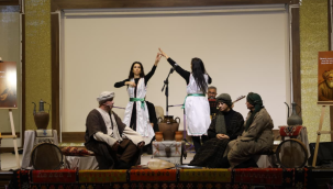 Bedestende aşk ile akıl buluştu