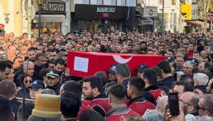 Cenaze alkışlarla belediyeye getirildi