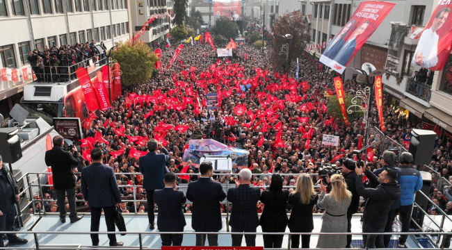 CHP lideri Özel Edirne mitinğinde halka seslendi'yoksuluğu yok edeceğiz'