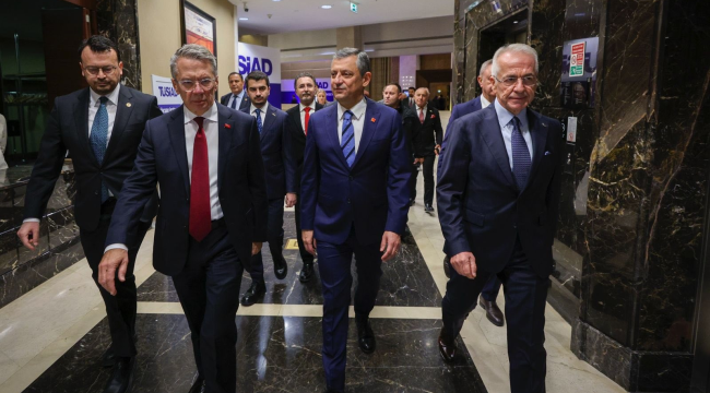 CHP lideri Özel TUSİAD yüksek istişare konseyi kokteyline katıldı