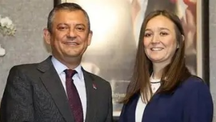 CHP lideri tedavi gören başkan Durbay'ı hastanede ziyaret etti