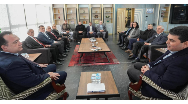 Demokrat parti genel başkanı Gültekin Uysal Manisa'da