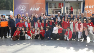 Deprem tatbikatı gerçeğini aratmadı