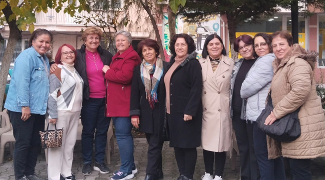 Eski il kadın kolu başkanı Uysal ve arkadaşlarından CHP'ye iktidar desteği