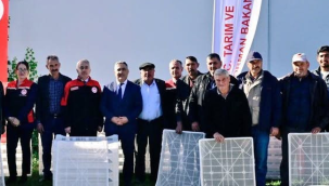 İncir üreticisine 10.500 kurutma kereveti teslim edildi