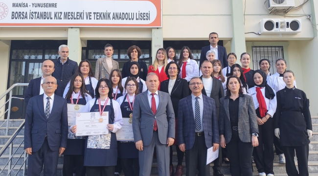 Manisa'ya 3 birincilikle döndüler