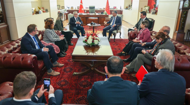 Özel, Avrupa parlamentosu Türkiye raportörü Amor'la göüştü