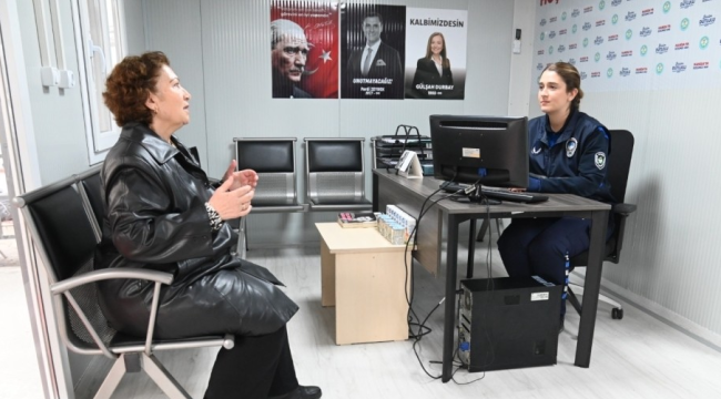 Perşembe pazarı'nda 'hoş geldin masası' zabıta noktasını kurdu