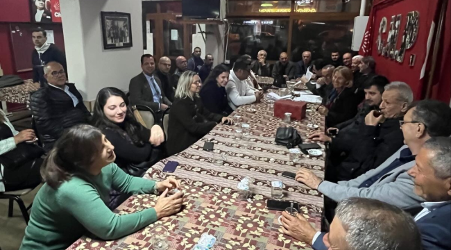 Toplantıya mahalle gurupları ve komisyon üyeleri de katıldı