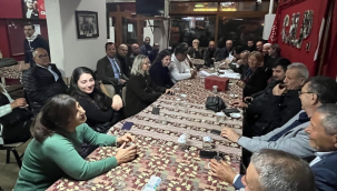 Toplantıya mahalle gurupları ve komisyon üyeleri de katıldı