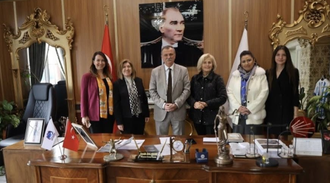 Türk kadınlar konseyi Manisa şube yönetimi başkan Balaban'ı ziyaret etti