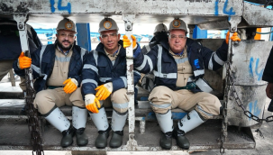 Yeraltına inen başkanlar madencileri dinledi