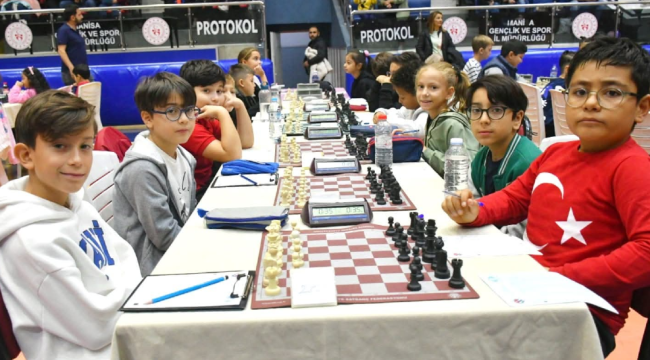 Yunusemre Belediyespor düzenlediği satranç kurs kayıtları başladı