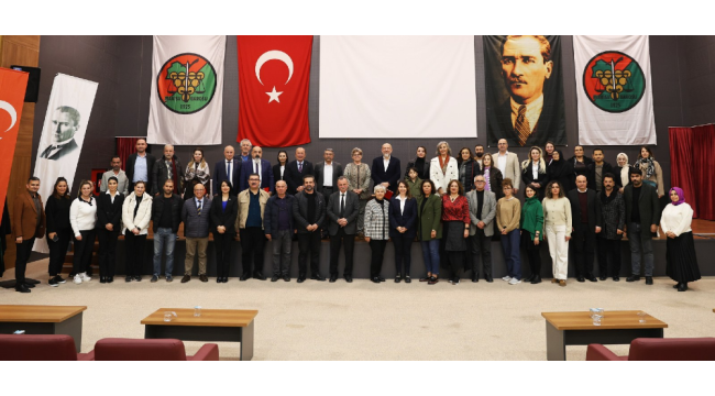 Yunusemre"Yapay Zekâ" temalı söyleşiye ev sahipliği yaptı