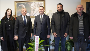 Akhisar çiftçi malları koruma yönetimi başkan Kayserili'yi ziyaret etti