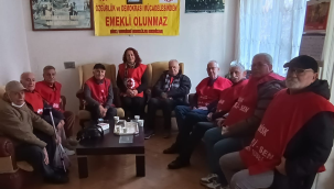 Akhisar'da emekliler sendikasından nöbet eylemi