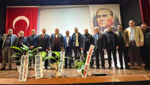 Akhisar pazarcılar odası başkanı Mustafa Güral güven tazeledi