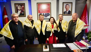 Akhisar yörükler ve türkmenler derneği'nden başkan Özalper'e ziyaret